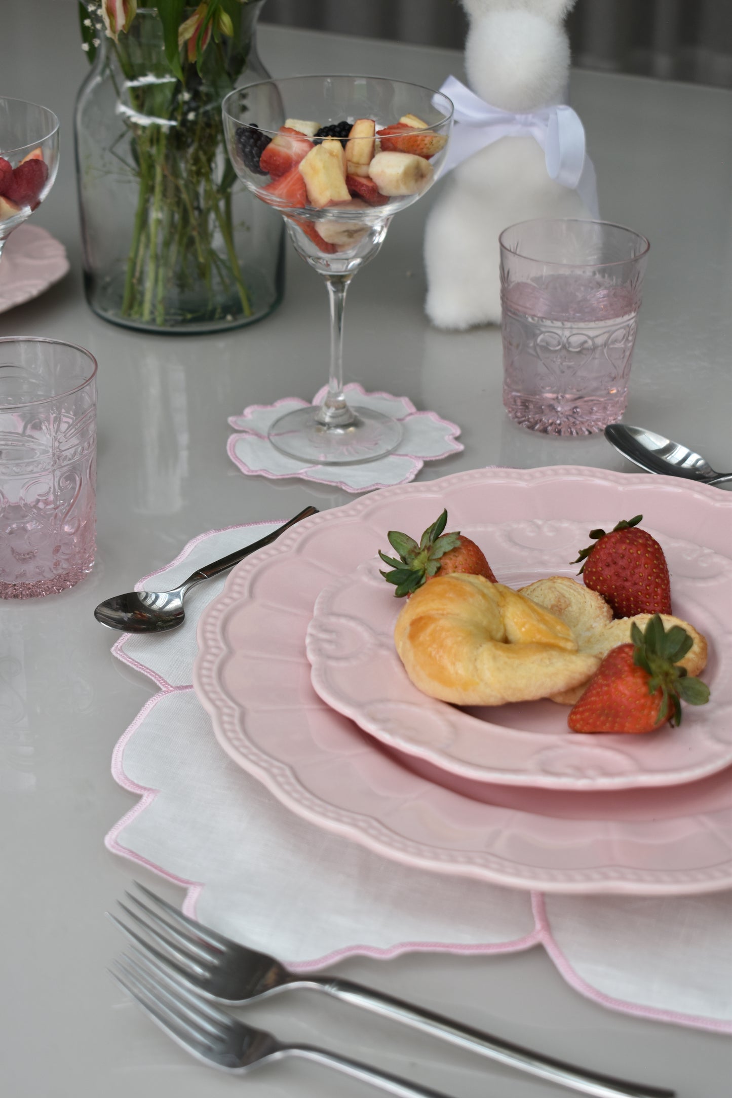 Set de 4 individuales, servilletas y portavasos Pink Daisy